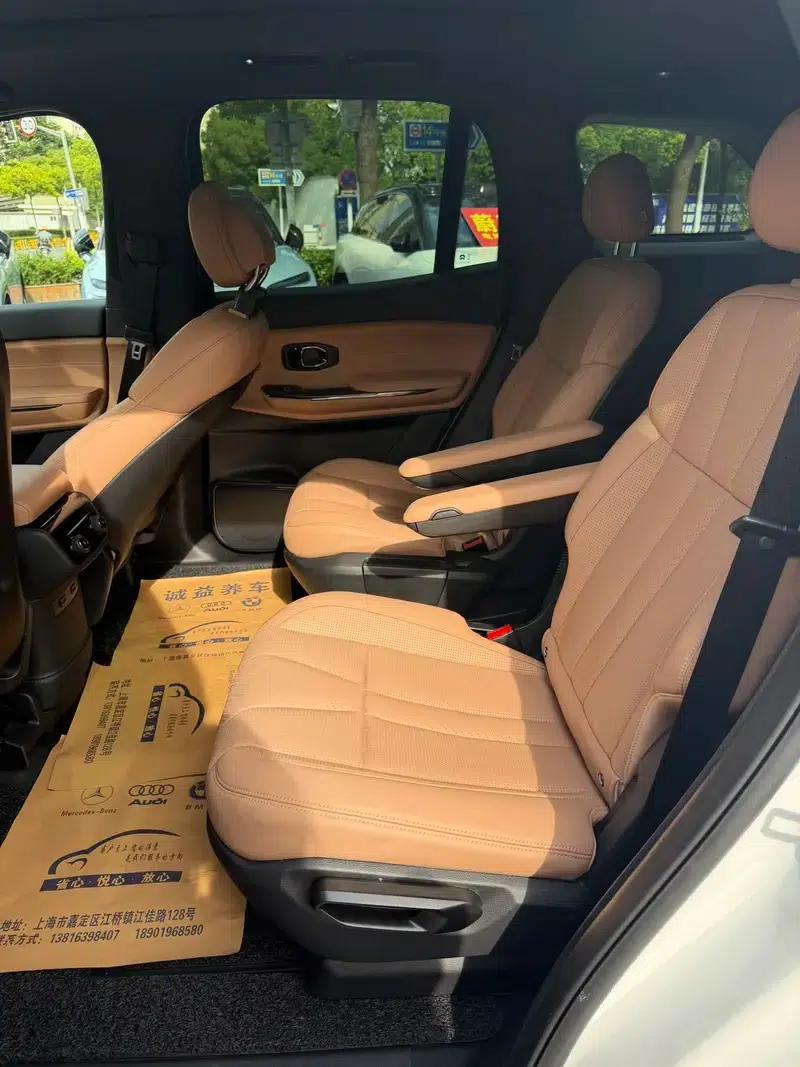 NIO ES8 2020 Model 450KM Six-Seater — миниатюра 9