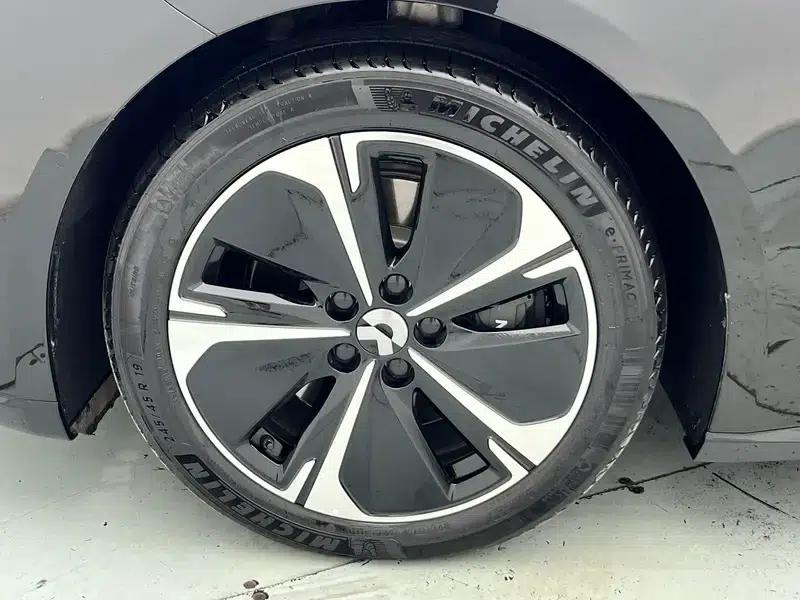 NIO ET5T 2025 model 75kWh — миниатюра 9