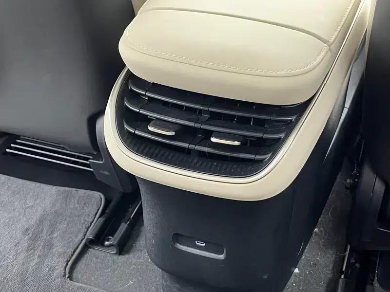 NIO ET5T 2025 model 75kWh — миниатюра 10