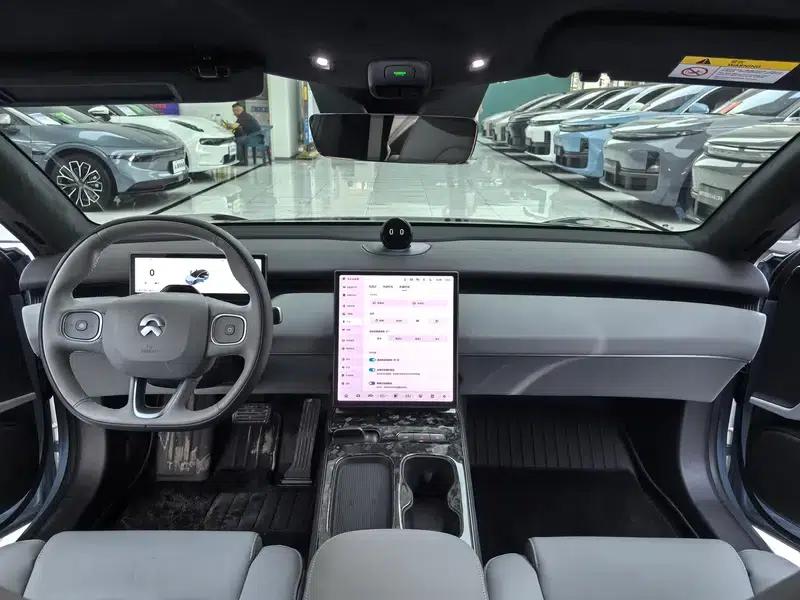 NIO ET5T 2024 model 75kWh — миниатюра 9