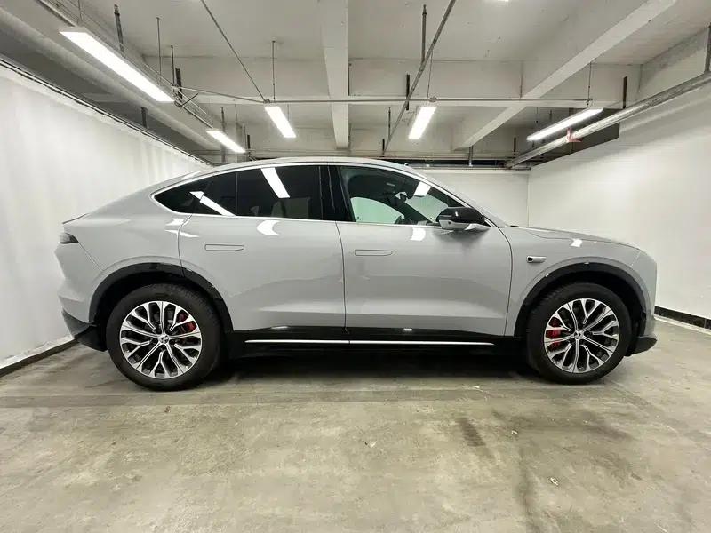 NIO EC6 2025 model 75kWh — миниатюра 8