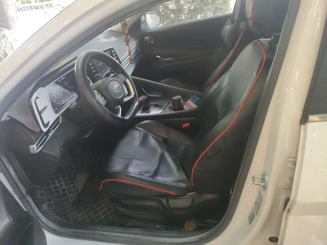 Hyundai Elantra 2022 1.5L CVT GLX Elite Edition — миниатюра 15