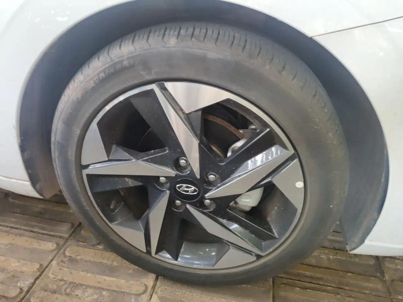 Hyundai Elantra 2022 1.5L CVT GLX Elite Edition — миниатюра 8