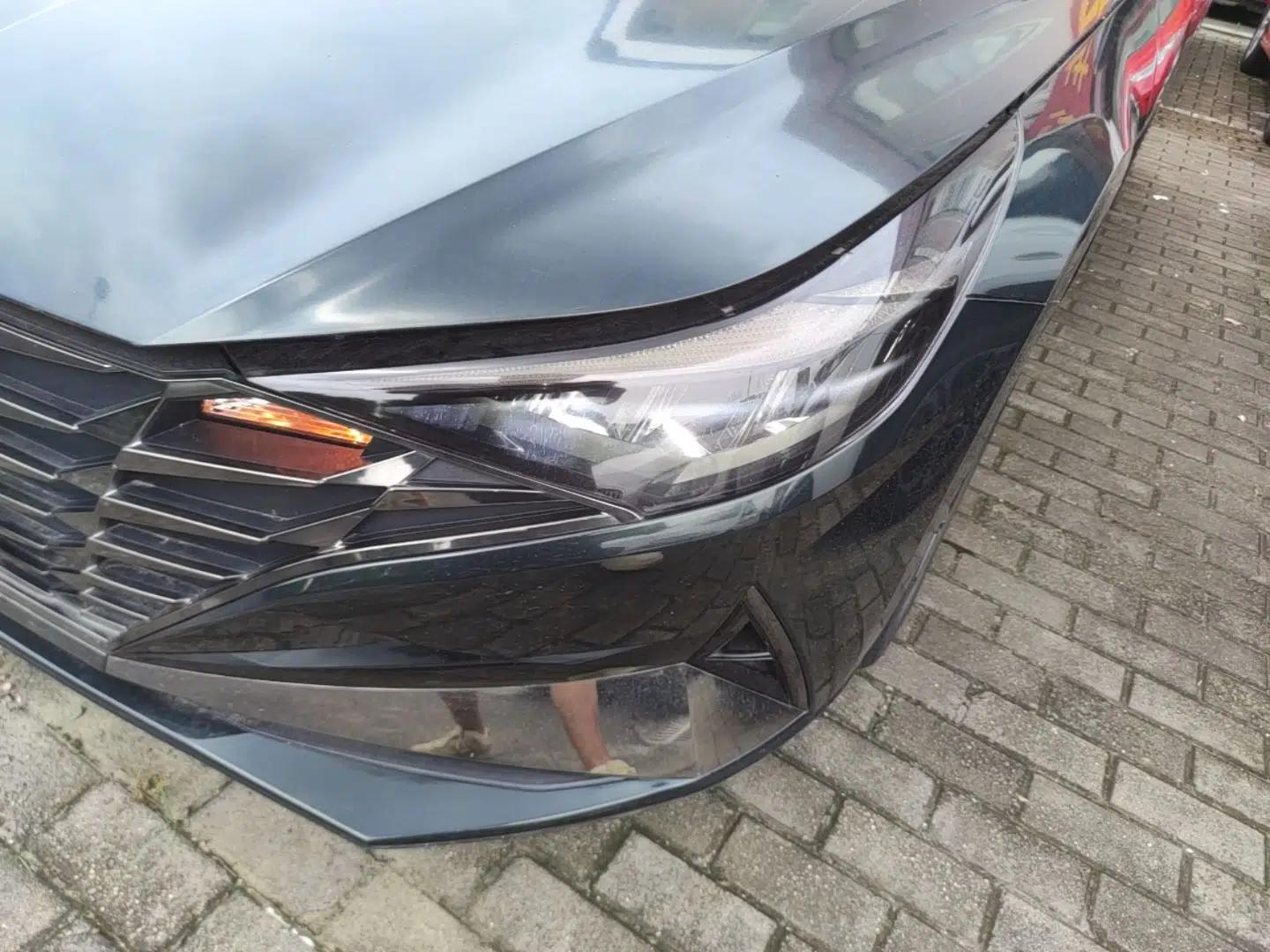 Hyundai Elantra 2021 1.5L CVT LUX Prestige Edition — миниатюра 8
