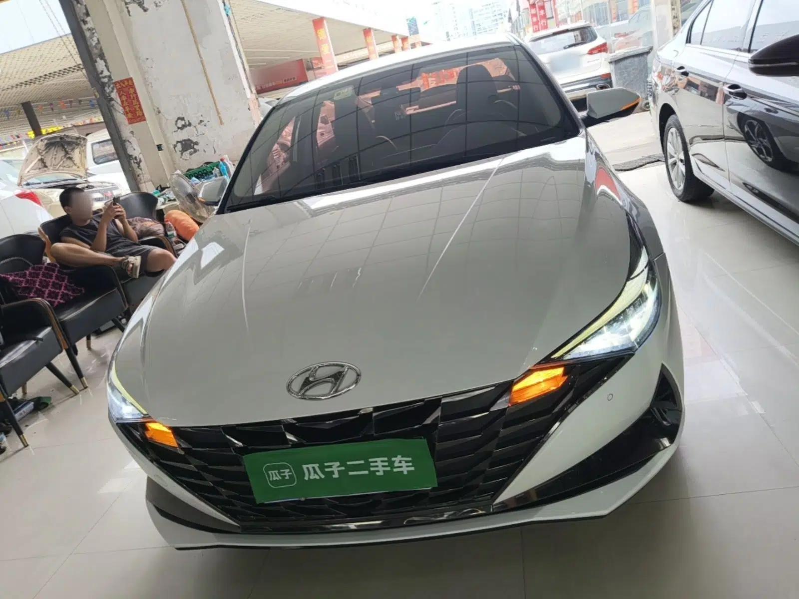 Hyundai Elantra 2021 1.5L CVT GLX Elite Edition — миниатюра 2