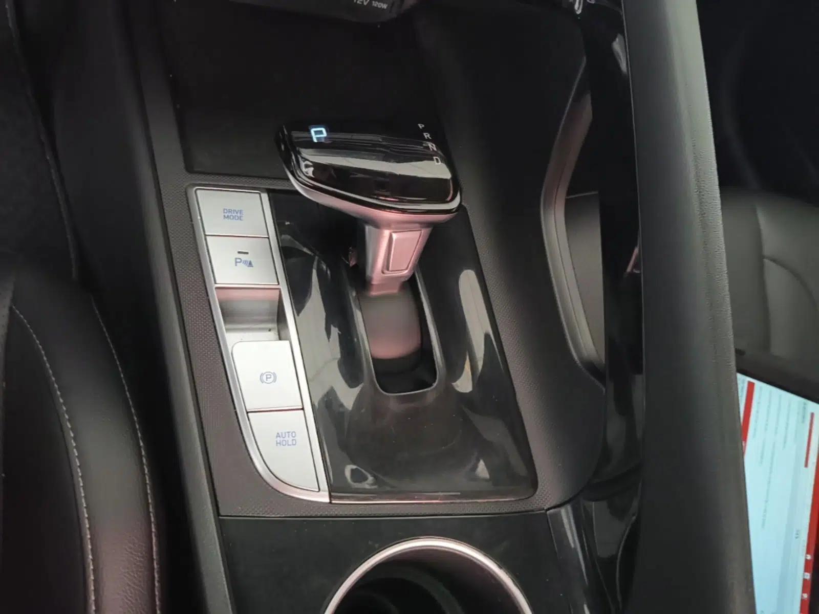 Hyundai Elantra 2021 1.5L CVT GLX Elite Edition — миниатюра 16