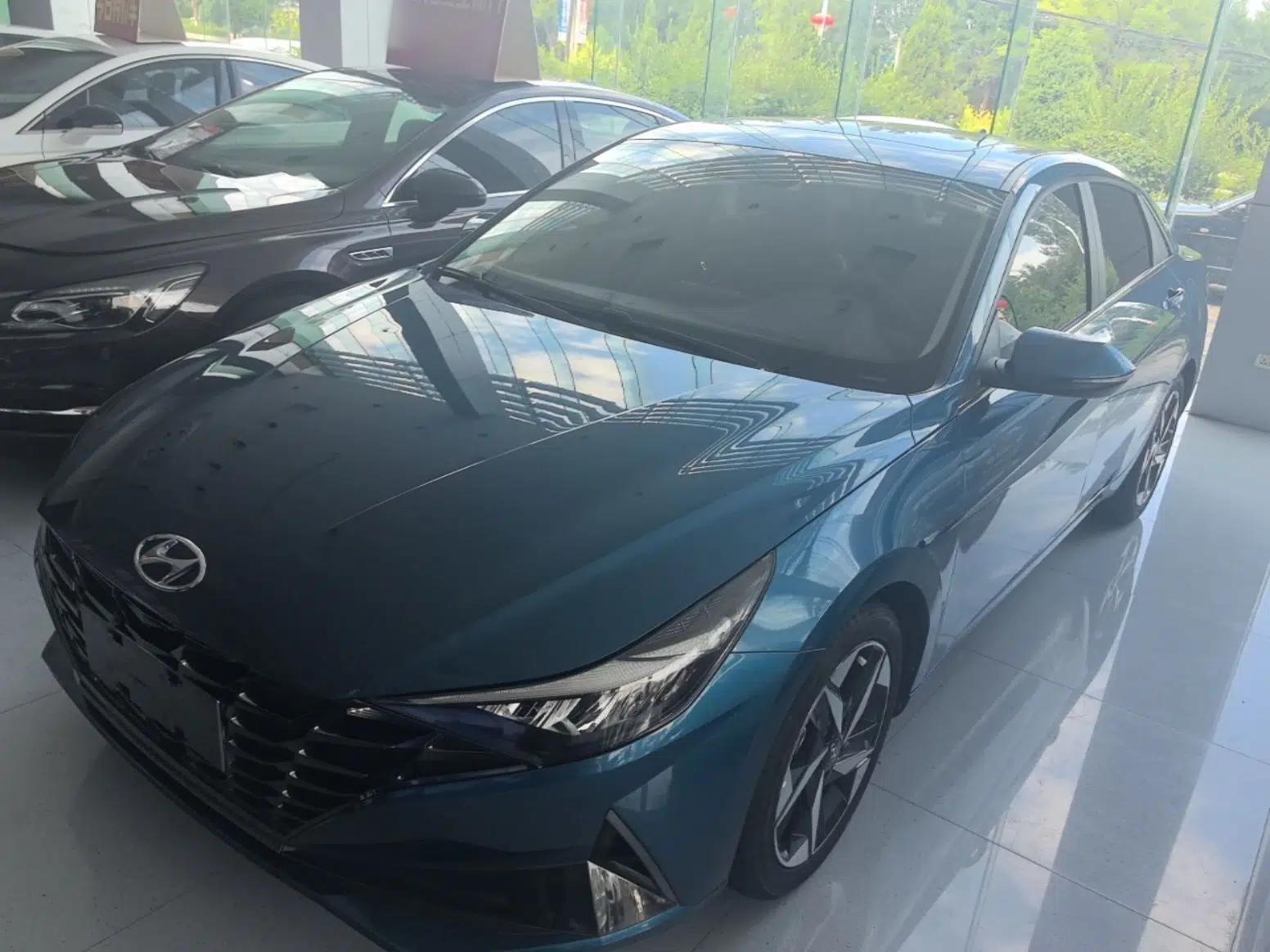 Hyundai Elantra 2021 1.5L CVT GLX Elite Edition — миниатюра 1