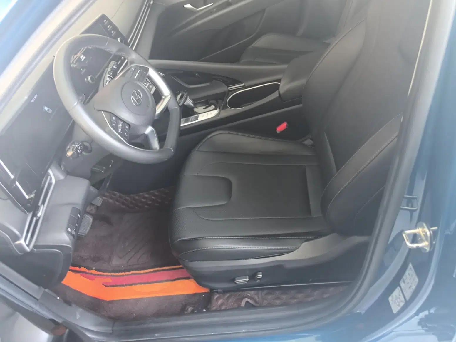 Hyundai Elantra 2021 1.5L CVT GLX Elite Edition — миниатюра 17