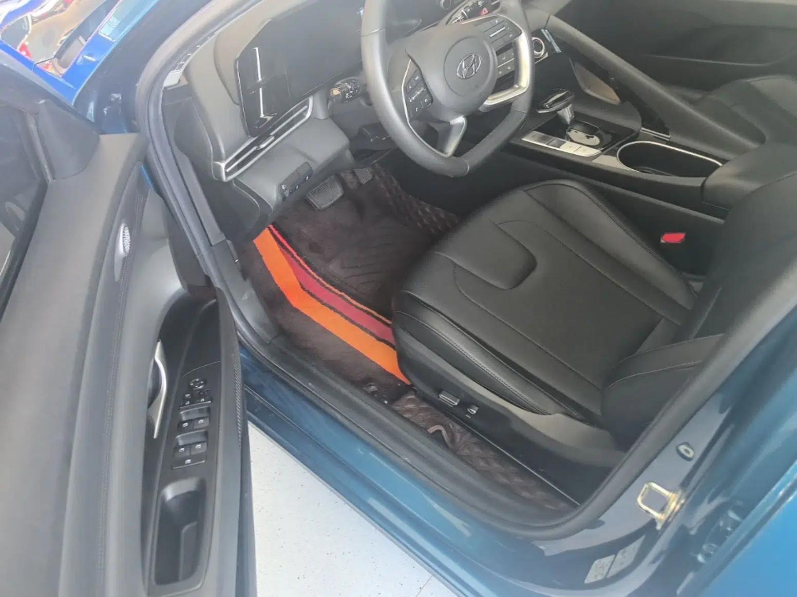 Hyundai Elantra 2021 1.5L CVT GLX Elite Edition — миниатюра 18