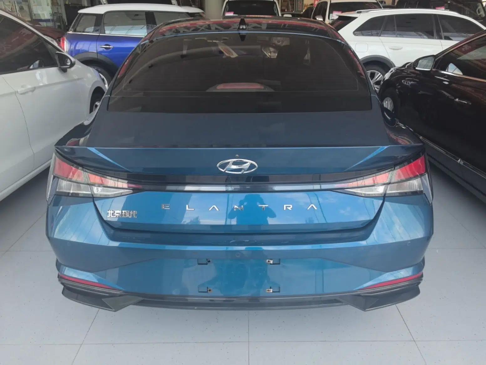 Hyundai Elantra 2021 1.5L CVT GLX Elite Edition — миниатюра 5
