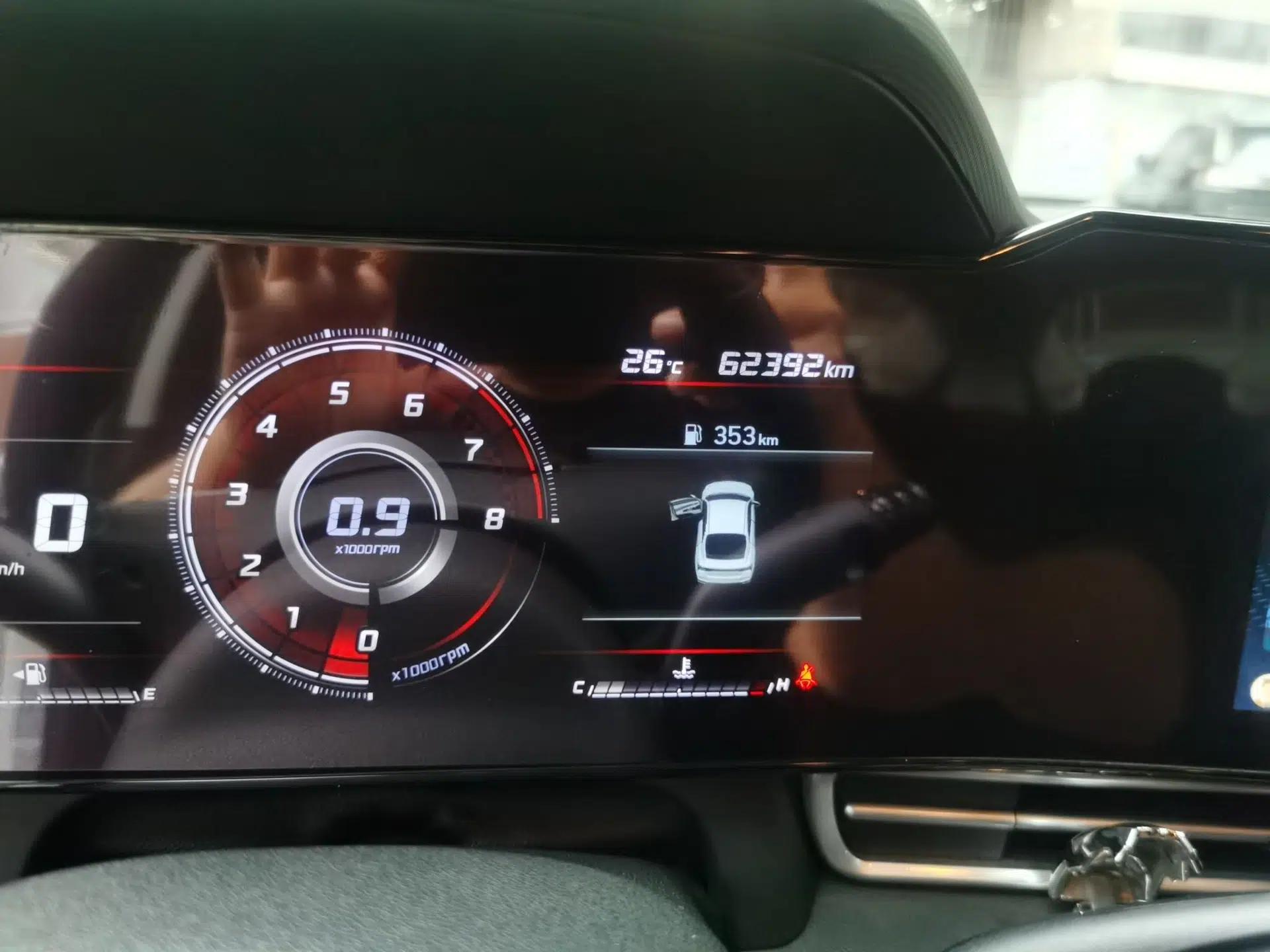 Hyundai Elantra 2021 1.5L CVT LUX Prestige Edition — миниатюра 12