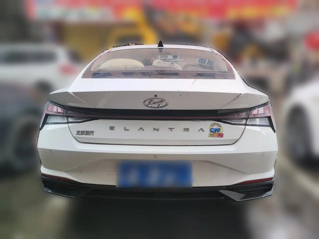 Hyundai Elantra 2022 1.5L CVT GLX Elite Edition — миниатюра 5