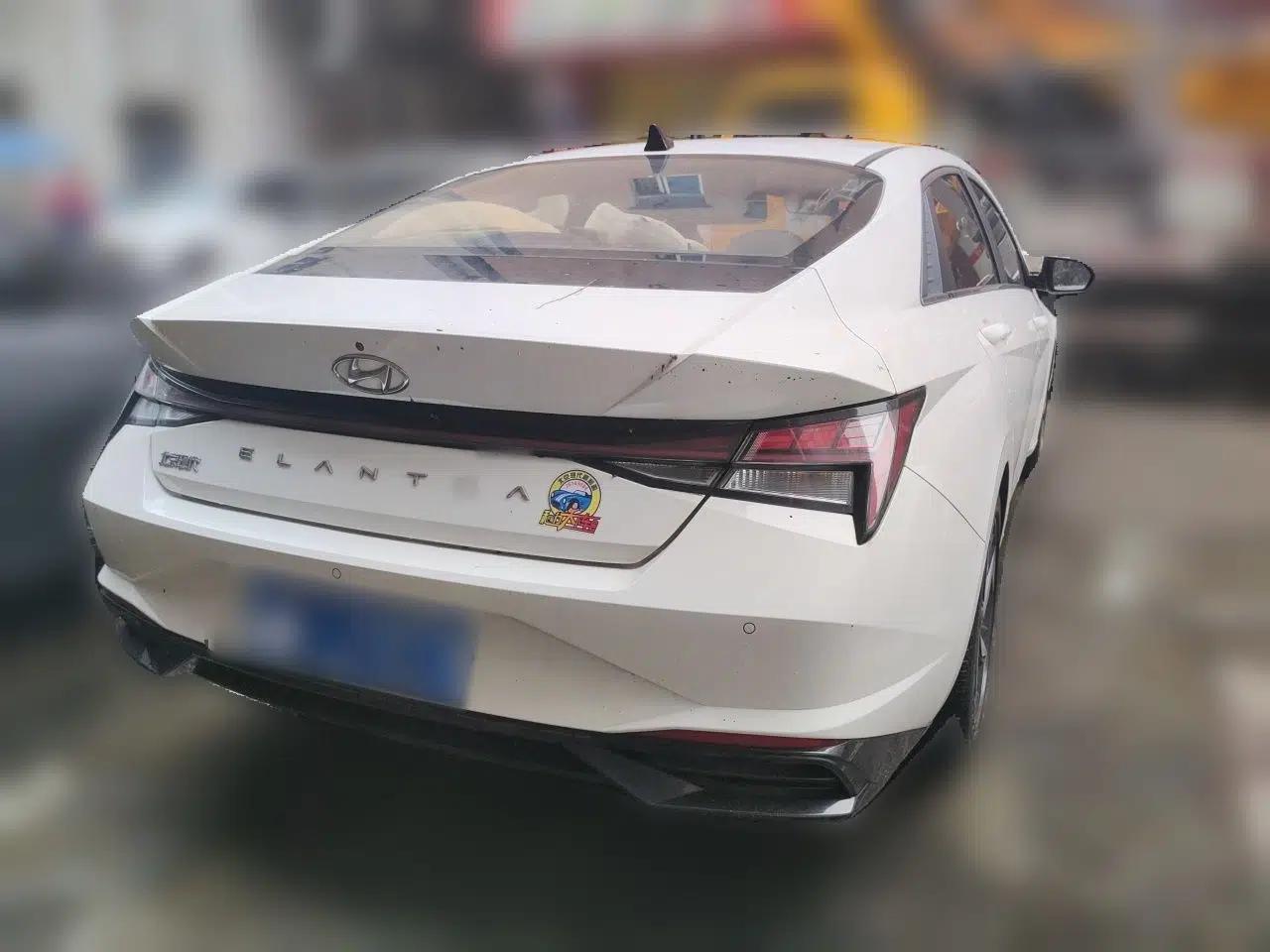 Hyundai Elantra 2022 1.5L CVT GLX Elite Edition — миниатюра 6