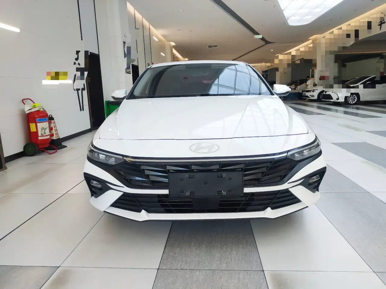 Hyundai Elantra 2023 1.5L CVT GLX Elite Edition — миниатюра 2
