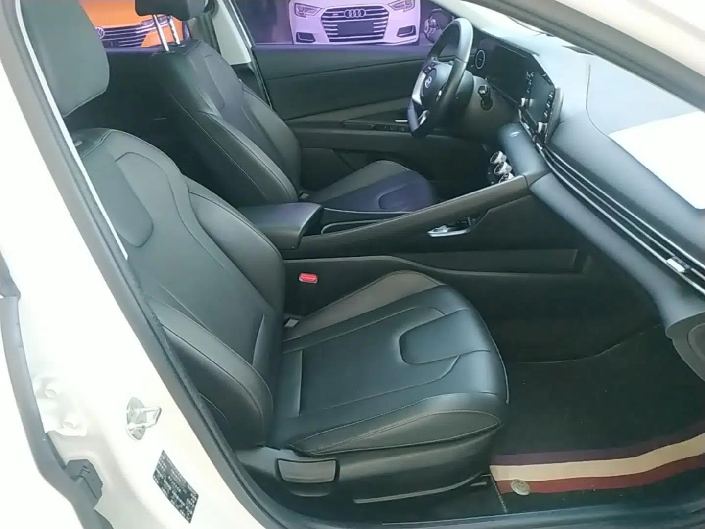 Hyundai Elantra 2023 1.5L CVT GLX Elite Edition — миниатюра 19