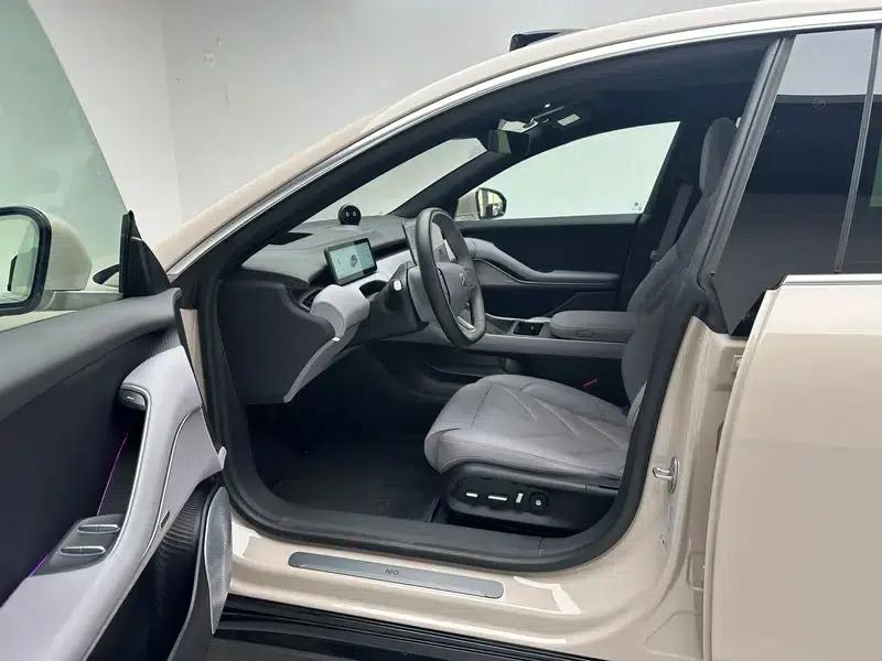 NIO ET5 2025 model 75kWh — миниатюра 17