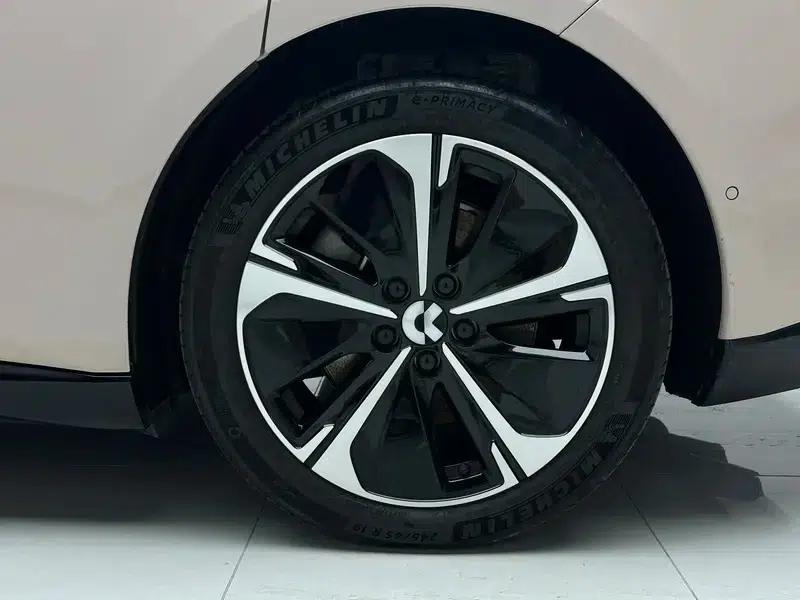 NIO ET5 2025 model 75kWh — миниатюра 9