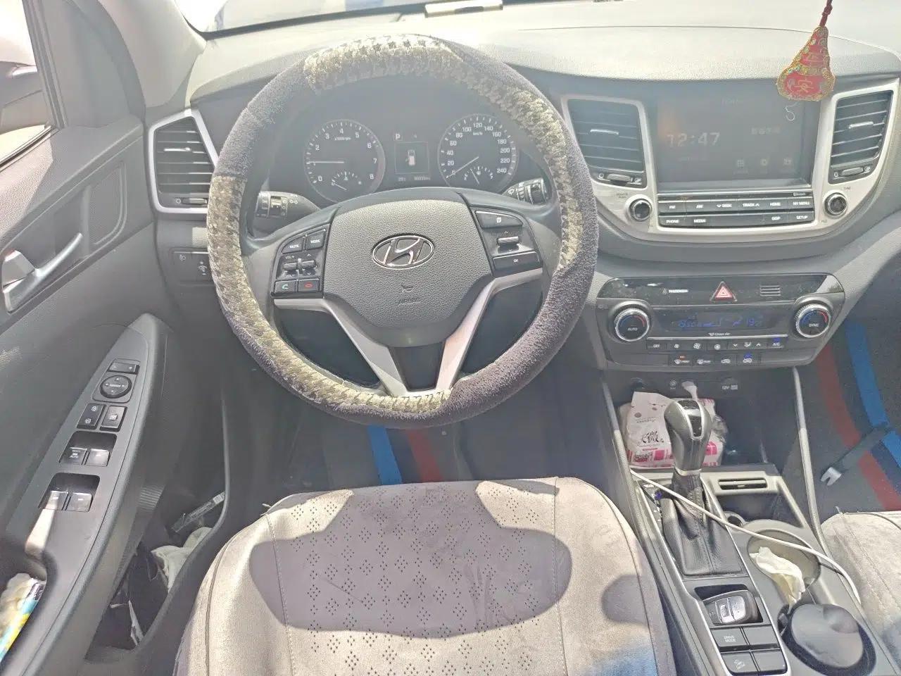 Hyundai Tucson 2015 1.6T Dual-Clutch Two-Wheel-Drive Smart Model — миниатюра 10