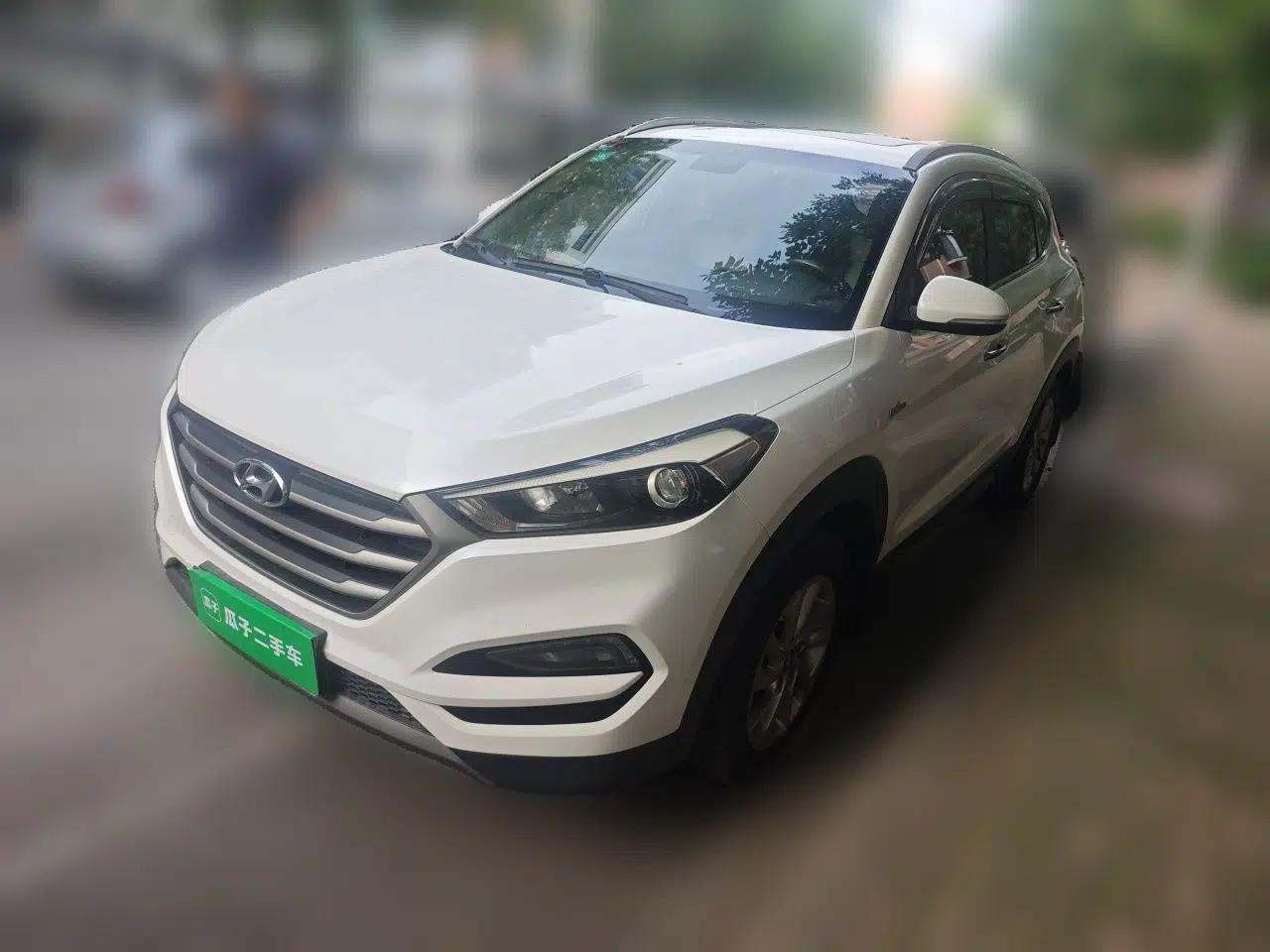 Hyundai Tucson 2015 1.6T Dual-Clutch Two-Wheel-Drive Smart Model — миниатюра 1