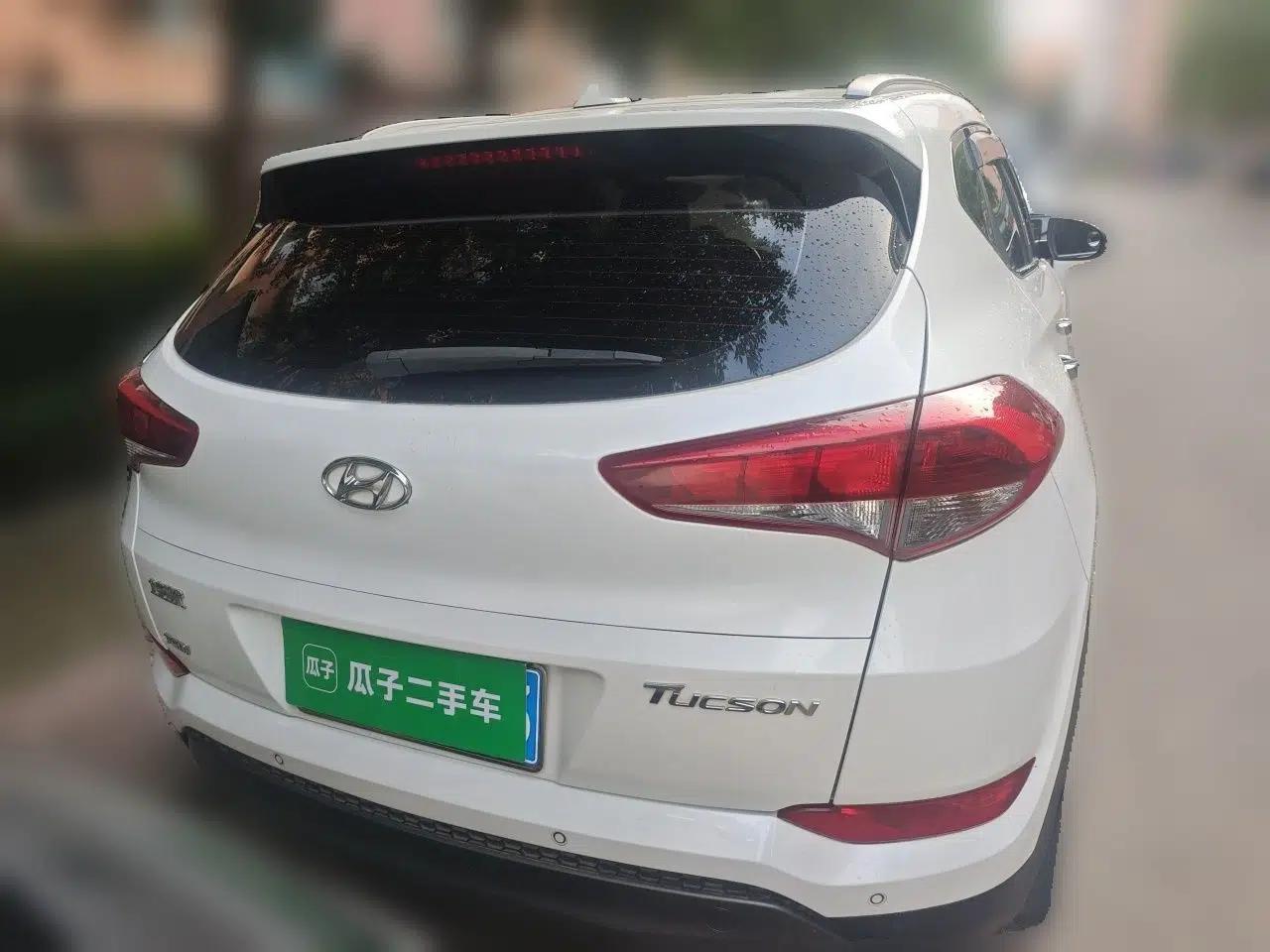 Hyundai Tucson 2015 1.6T Dual-Clutch Two-Wheel-Drive Smart Model — миниатюра 5