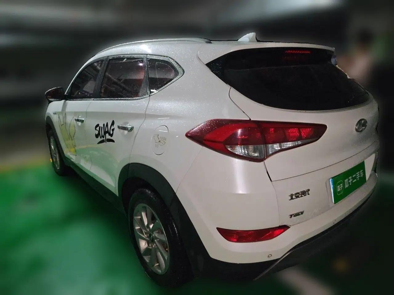 Hyundai Tucson 2015 1.6T Dual-Clutch Two-Wheel-Drive Smart Model — миниатюра 4