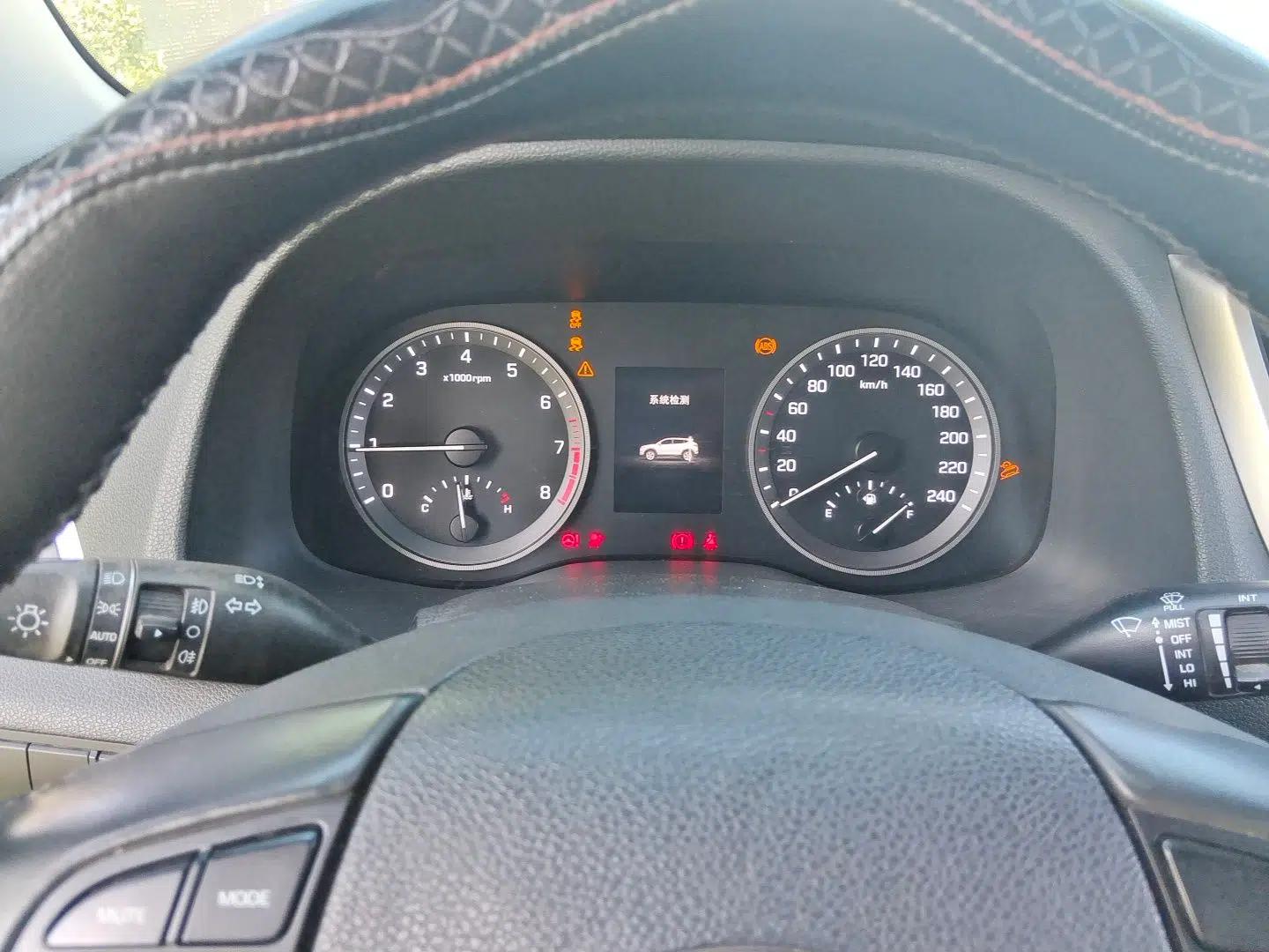 Hyundai Tucson 2015 1.6T Dual-Clutch Two-Wheel-Drive Smart Model — миниатюра 11