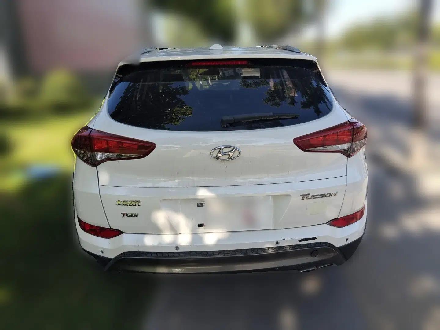Hyundai Tucson 2015 1.6T Dual-Clutch Two-Wheel-Drive Smart Model — миниатюра 5