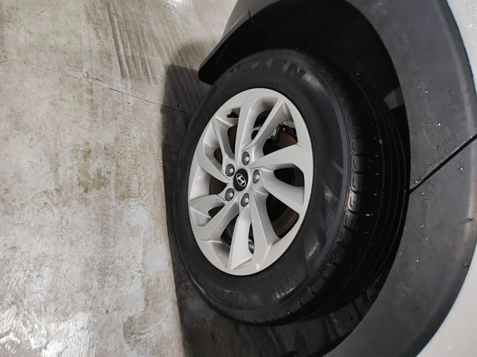 Hyundai Tucson 2015 1.6T Dual-Clutch Two-Wheel-Drive Smart Model — миниатюра 11