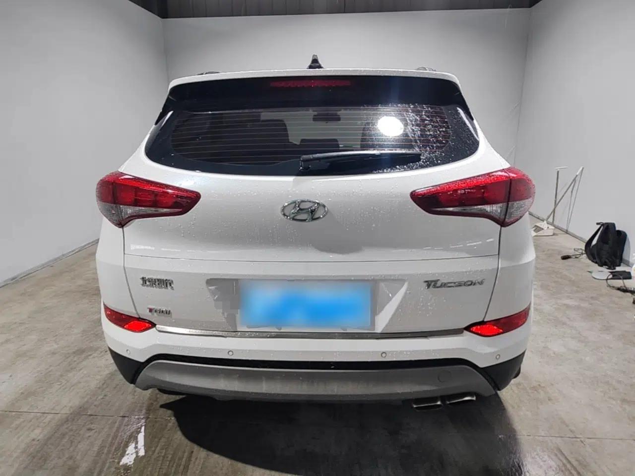 Hyundai Tucson 2015 1.6T Dual-Clutch Two-Wheel-Drive Smart Model — миниатюра 5