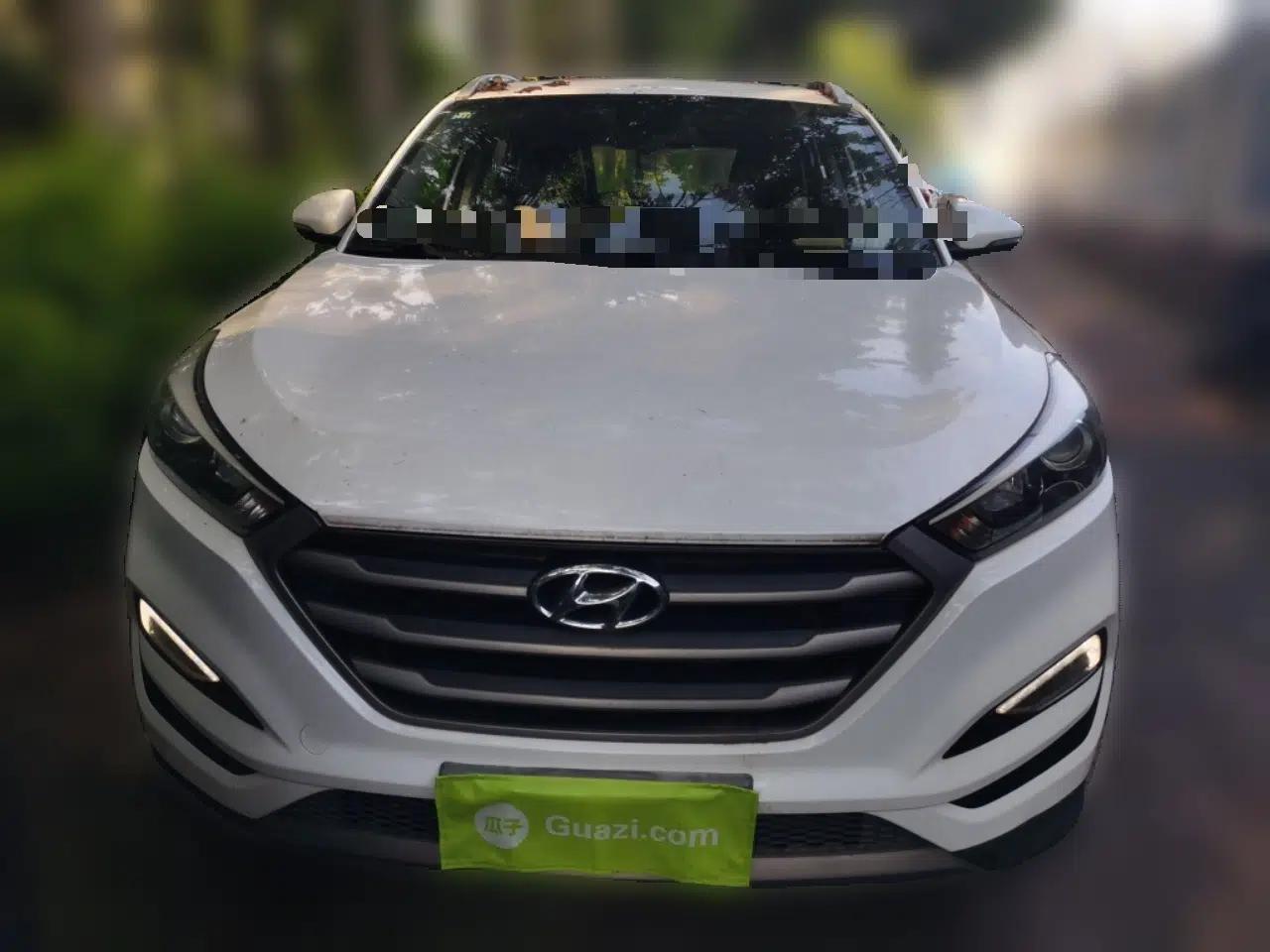 Hyundai Tucson 2015 1.6T Dual-Clutch Two-Wheel-Drive Smart Model — миниатюра 2