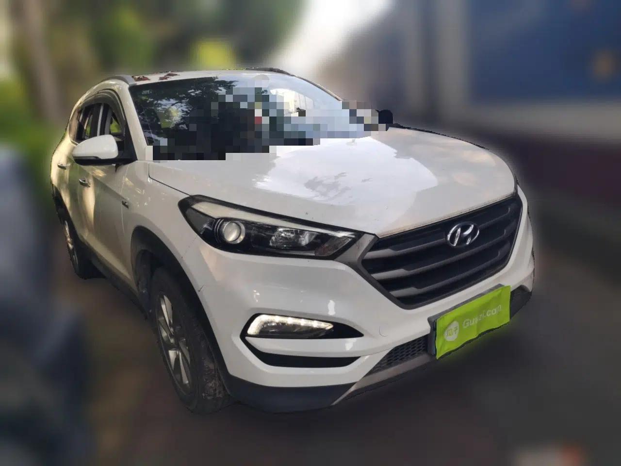 Hyundai Tucson 2015 1.6T Dual-Clutch Two-Wheel-Drive Smart Model — миниатюра 3