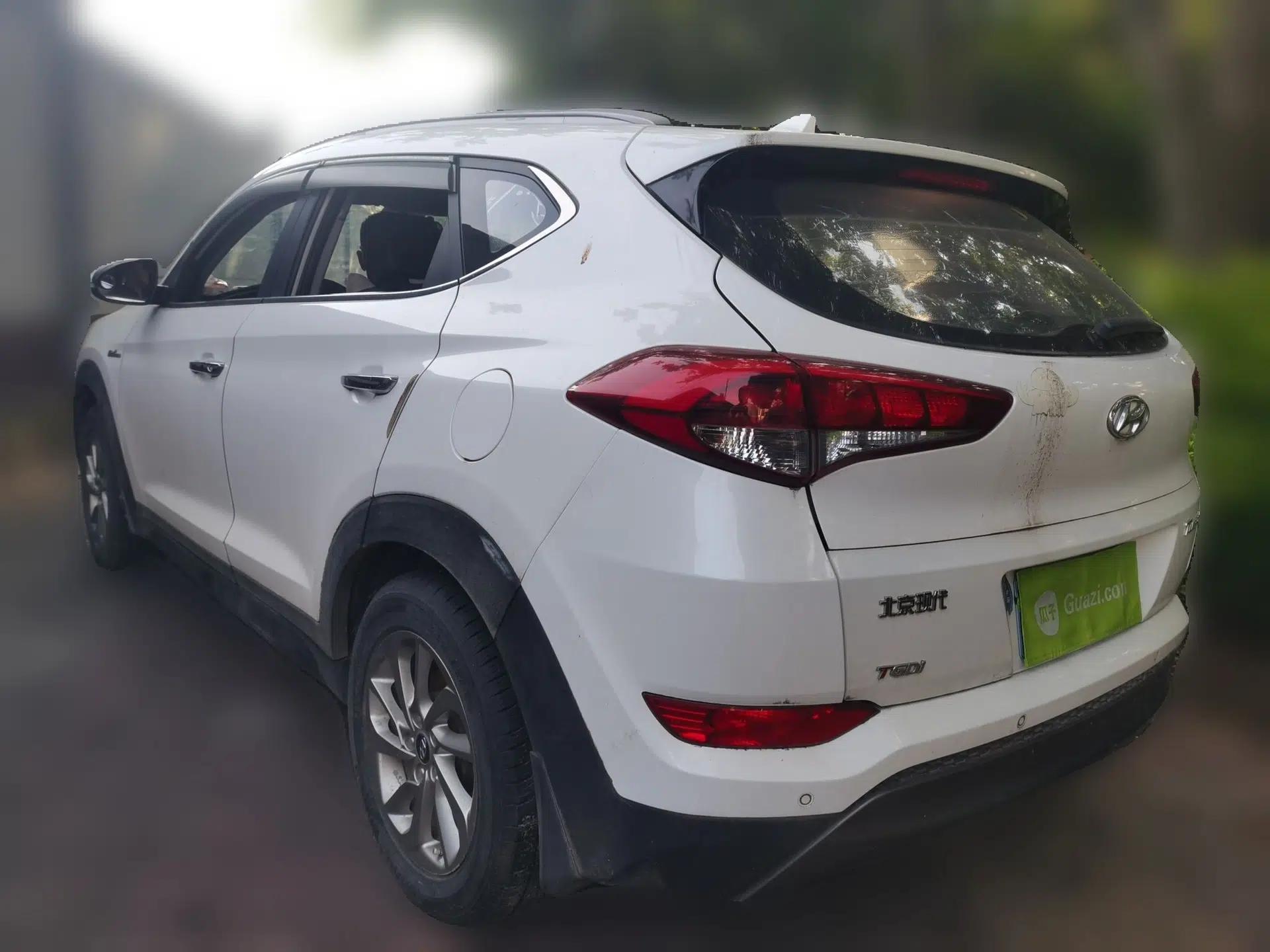 Hyundai Tucson 2015 1.6T Dual-Clutch Two-Wheel-Drive Smart Model — миниатюра 4