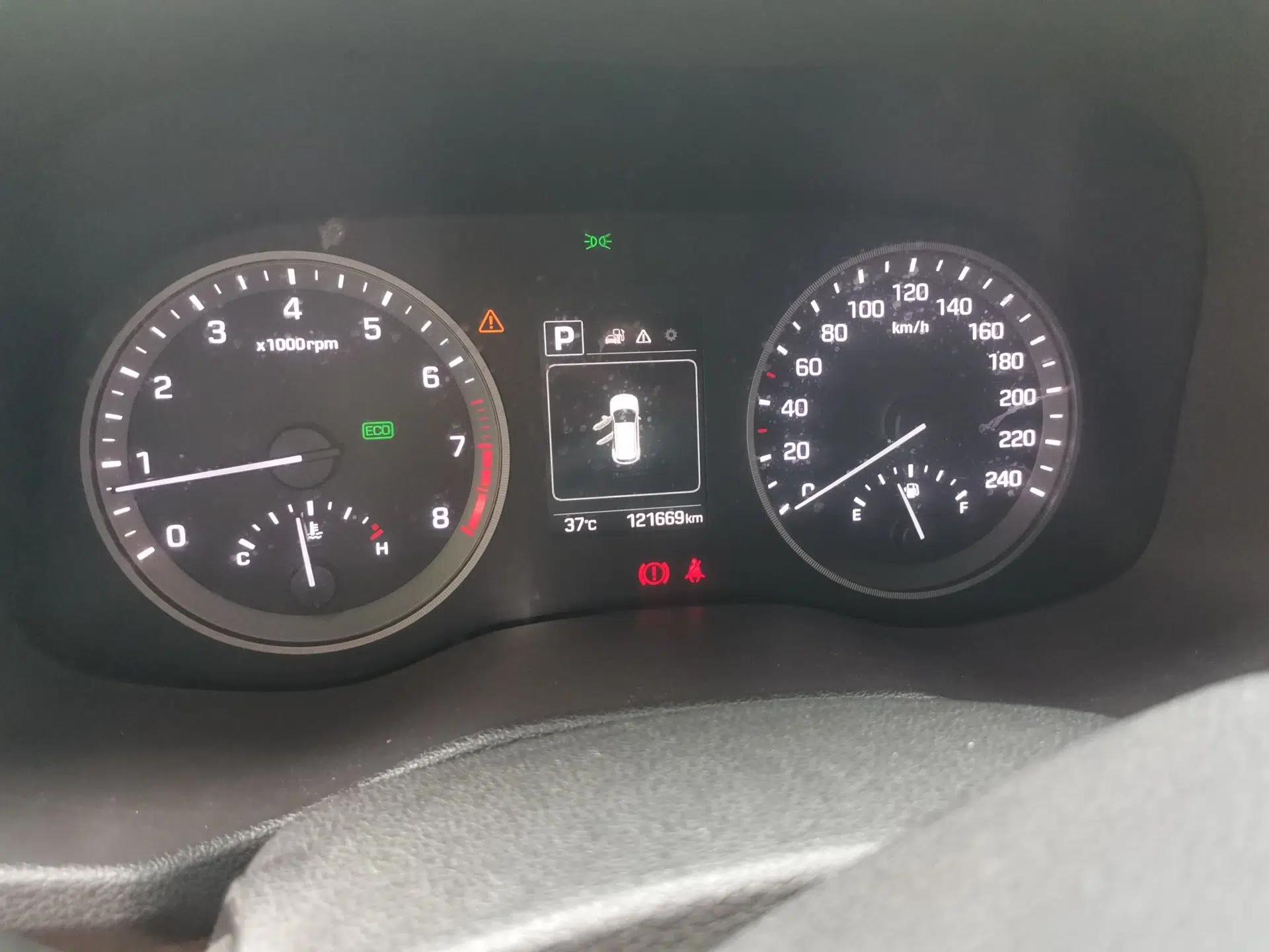 Hyundai Tucson 2015 1.6T Dual-Clutch Two-Wheel-Drive Smart Model — миниатюра 11