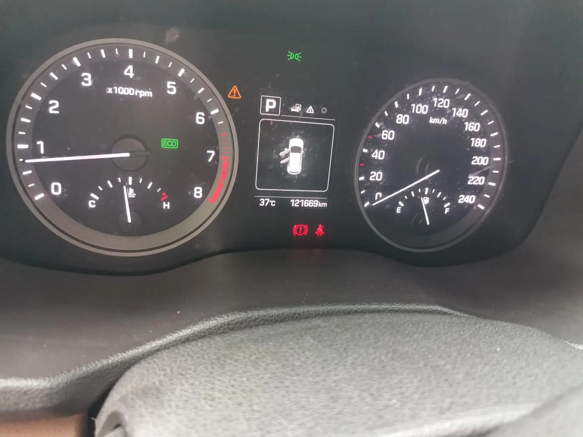 Hyundai Tucson 2015 1.6T Dual-Clutch Two-Wheel-Drive Smart Model — миниатюра 12