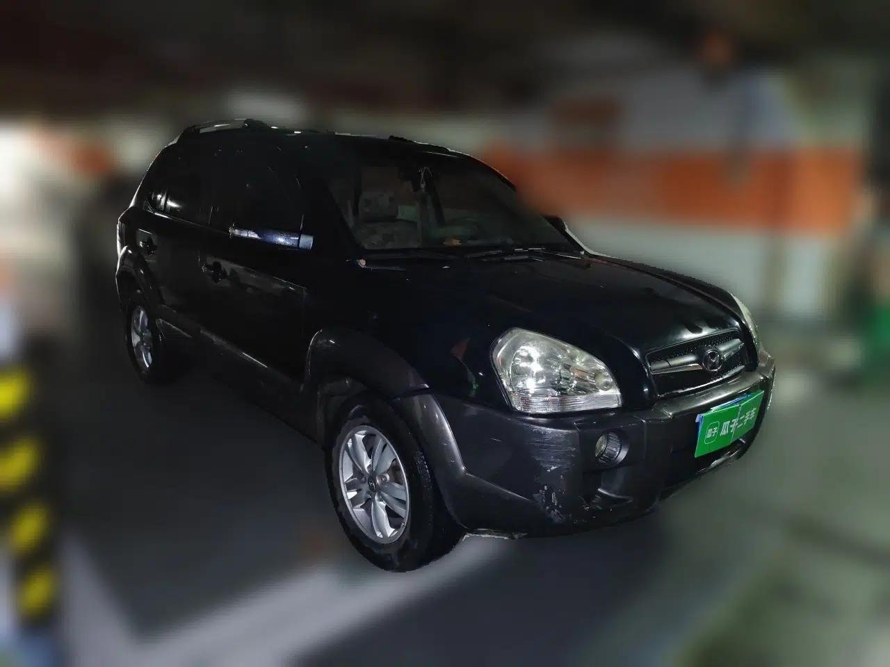 Hyundai Tucson 2009 2.0L Manual Two-Wheel Drive Fashion Edition — миниатюра 3