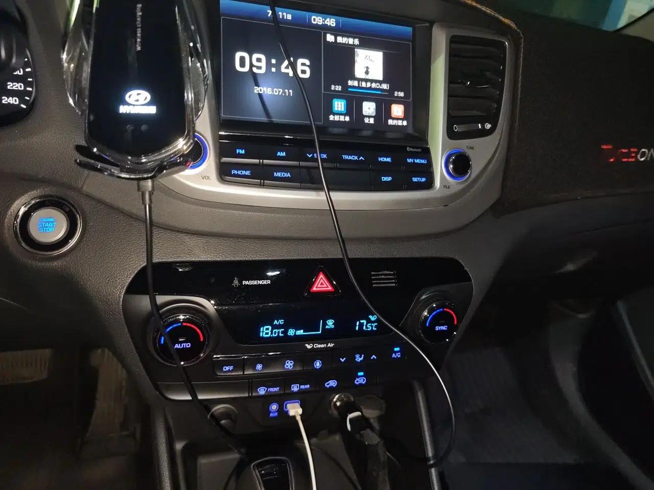 Hyundai Tucson 2018 1.6T Dual-Clutch Two-Wheel Drive 15th Anniversary Special Edition — миниатюра 13