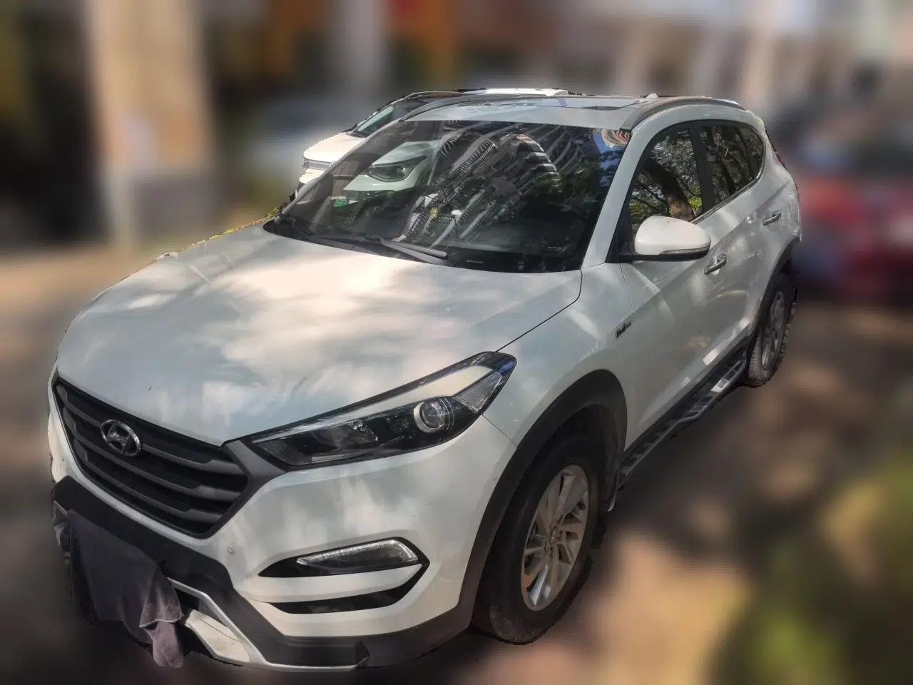 Hyundai Tucson 2015 1.6T Dual-Clutch Two-Wheel-Drive Smart Model — миниатюра 1