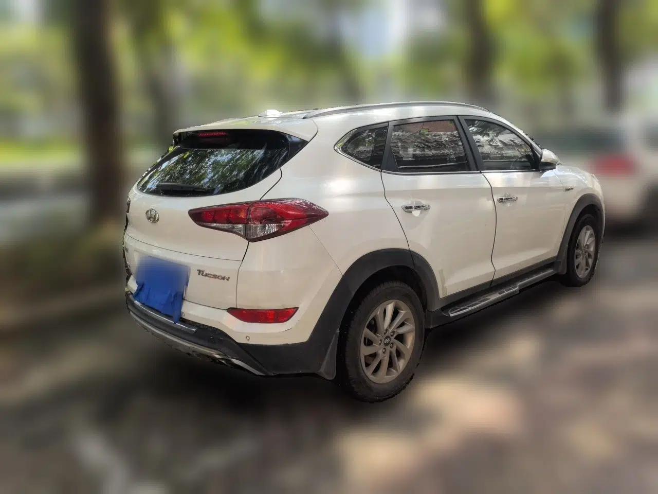 Hyundai Tucson 2015 1.6T Dual-Clutch Two-Wheel-Drive Smart Model — миниатюра 6