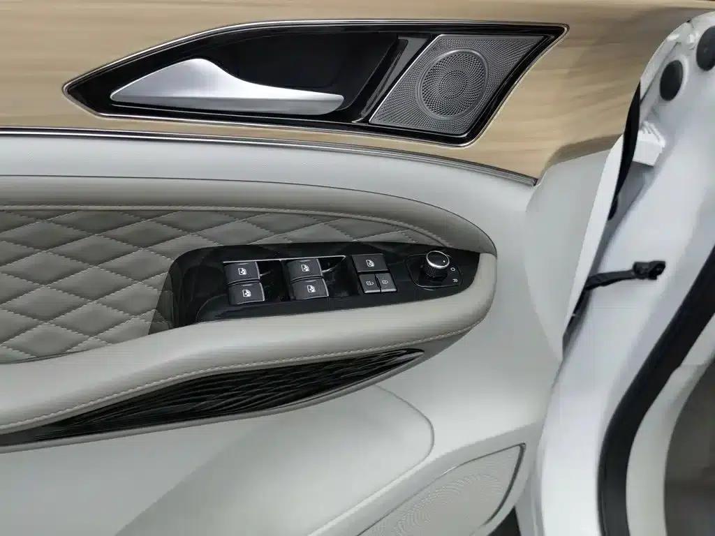 Fengxing Yacht 2022 1.5T DCT Wave Chaser Edition — миниатюра 9