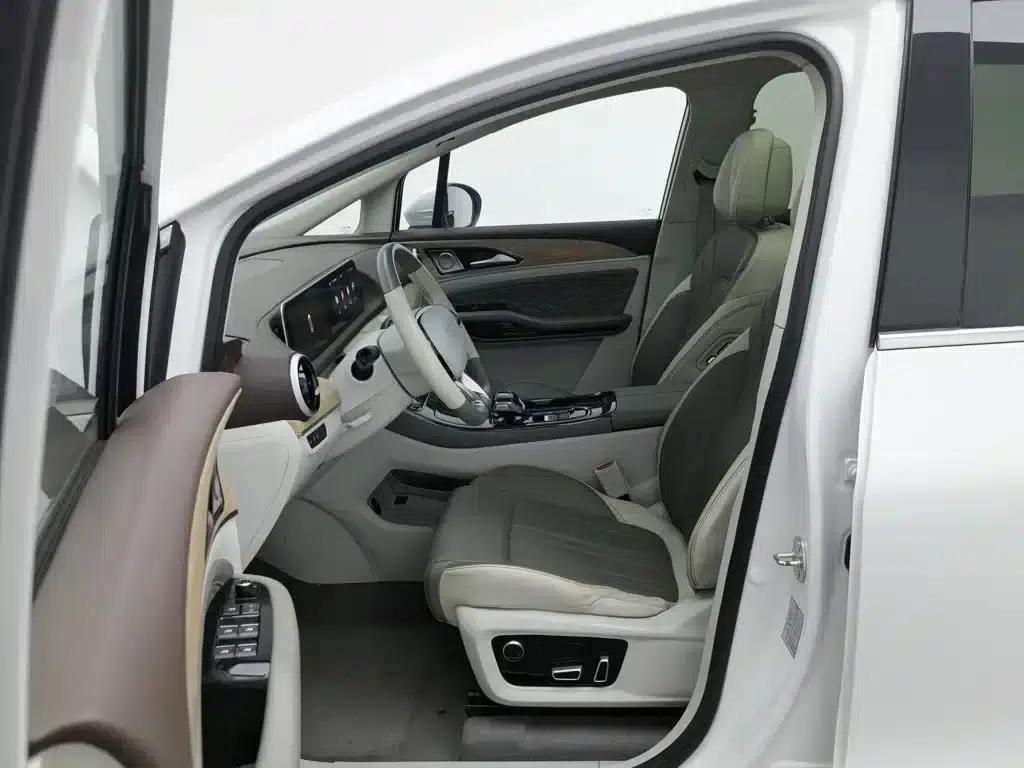 Fengxing Yacht 2022 1.5T DCT Wave Chaser Edition — миниатюра 10