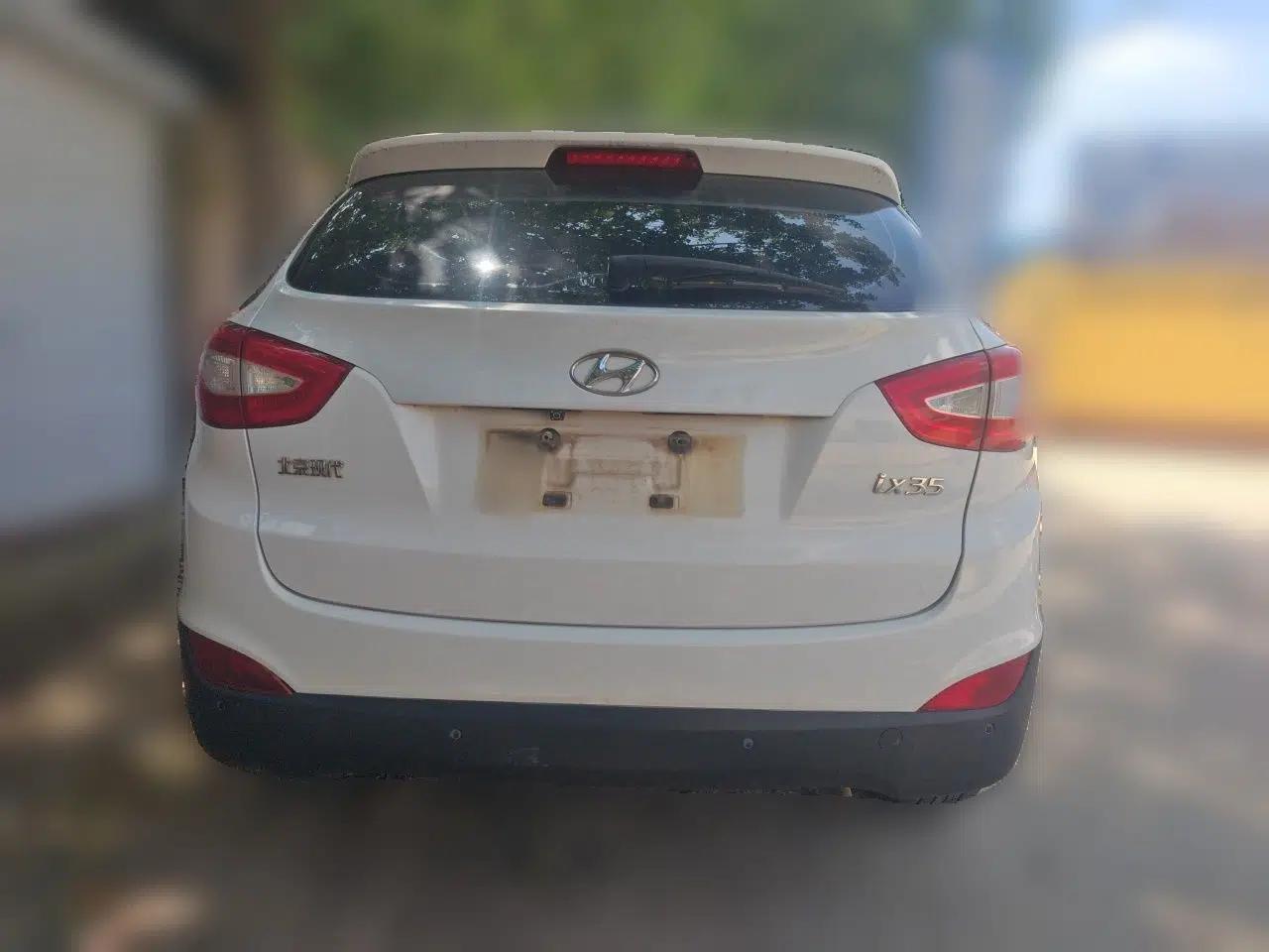 Hyundai ix35 2015 2.0L Automatic 2WD Smart Type China IV — миниатюра 5