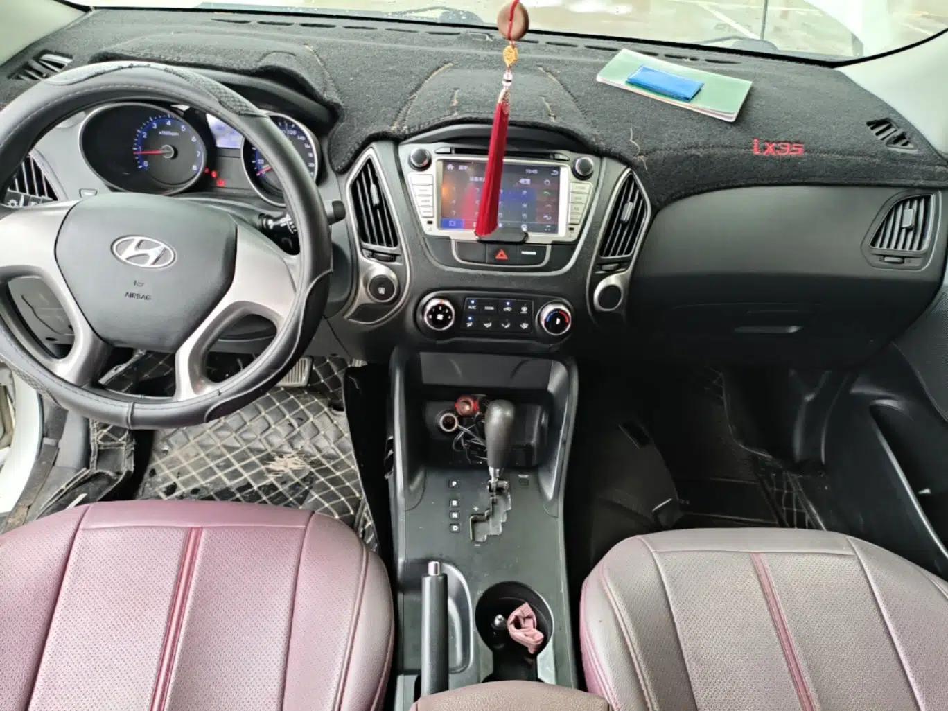 Hyundai ix35 2015 2.0L Automatic 2WD Comfort Edition China IV Standard — миниатюра 15