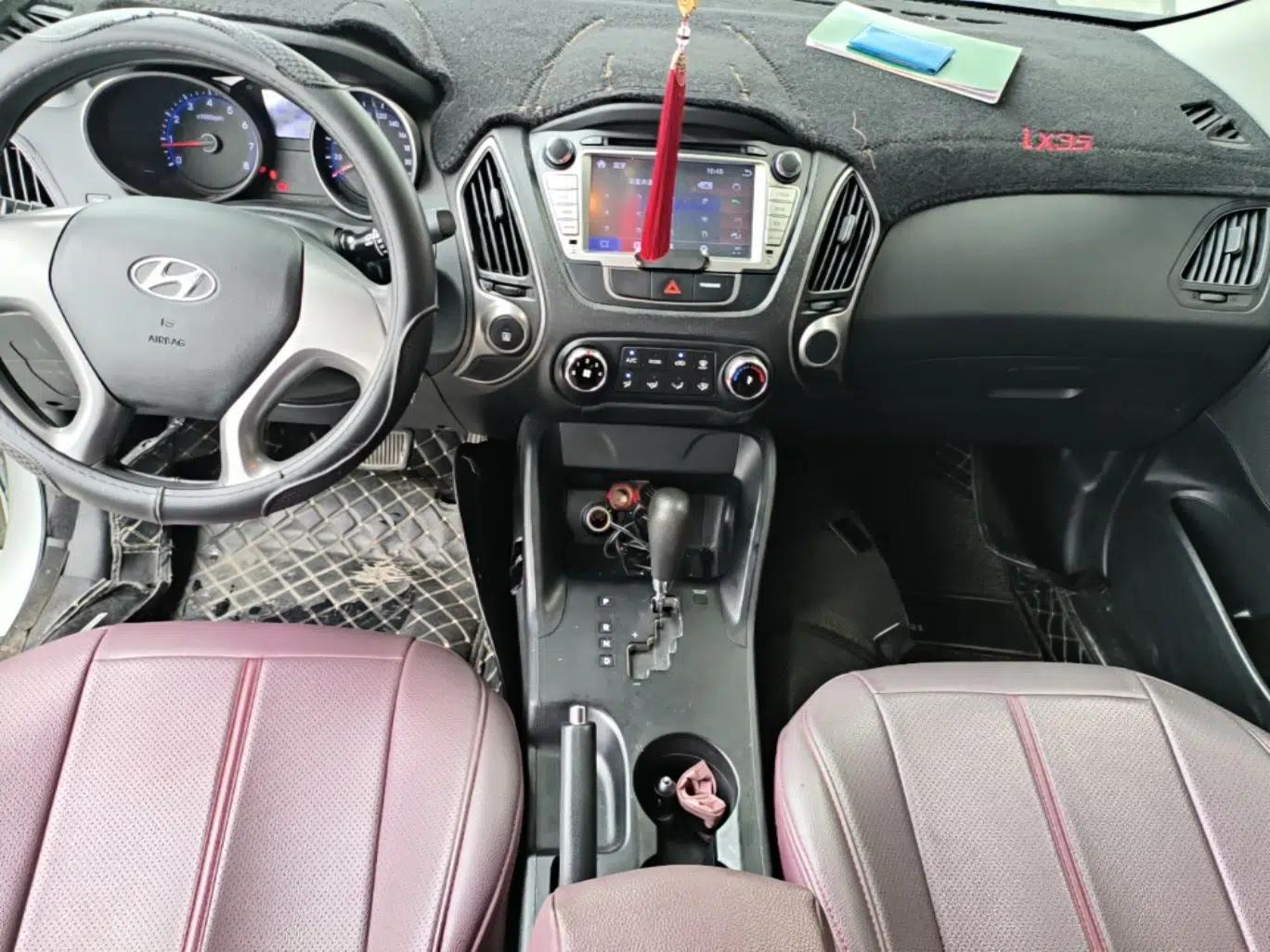 Hyundai ix35 2015 2.0L Automatic 2WD Comfort Edition China IV Standard — миниатюра 16