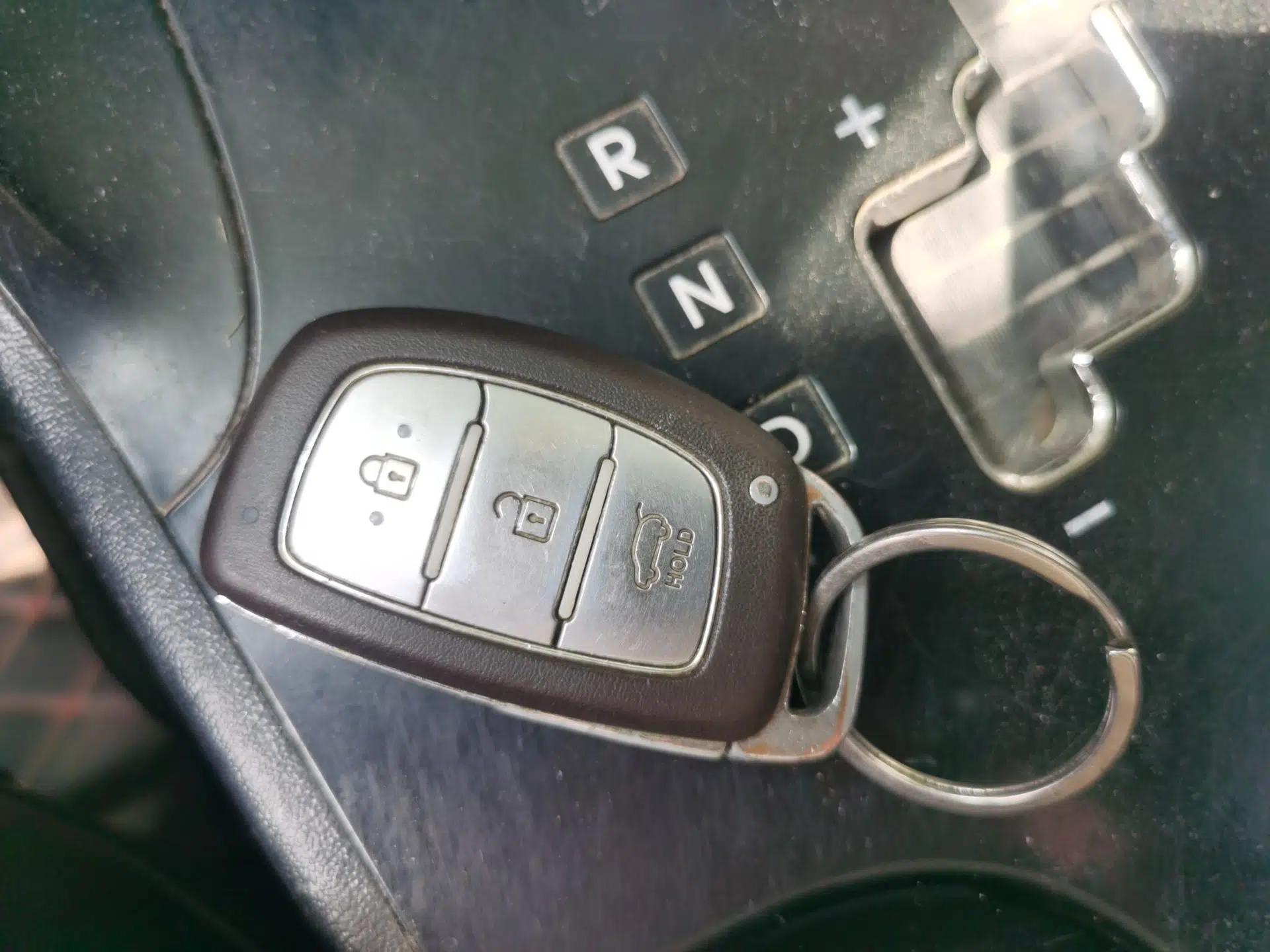 Hyundai ix35 2013 2.0L Automatic 4x4 Intelligent GLS China IV Standard — миниатюра 15