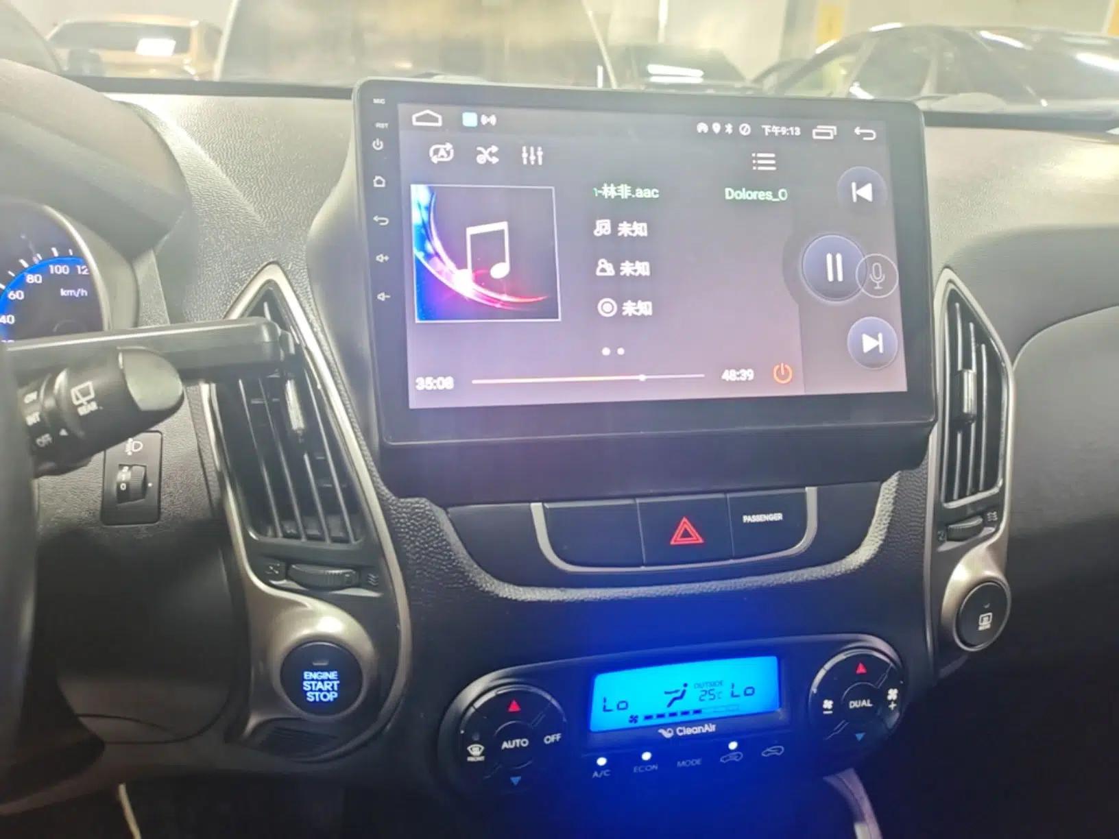 Hyundai ix35 2015 2.0L Automatic 2WD Smart Type China IV — миниатюра 15