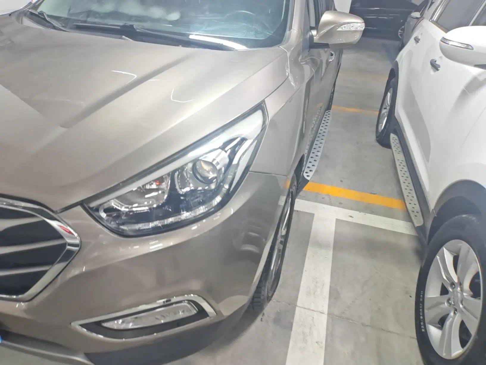 Hyundai ix35 2015 2.0L Automatic 2WD Smart Type China IV — миниатюра 8