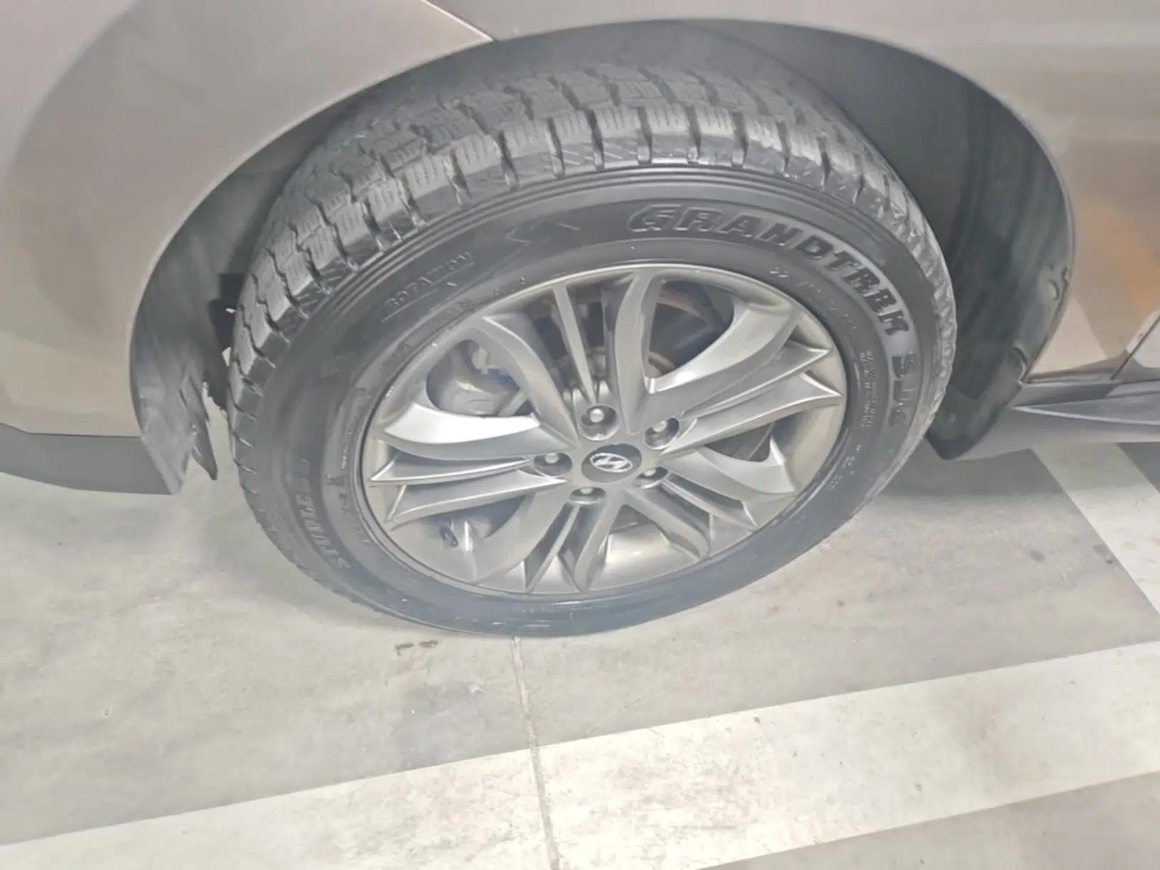 Hyundai ix35 2015 2.0L Automatic 2WD Smart Type China IV — миниатюра 10