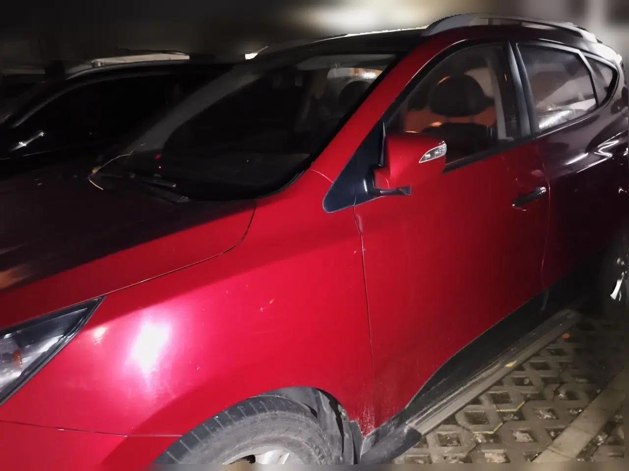 Hyundai ix35 2010 2.0L Automatic Two-Wheel Drive Elite Edition GLS — миниатюра 1