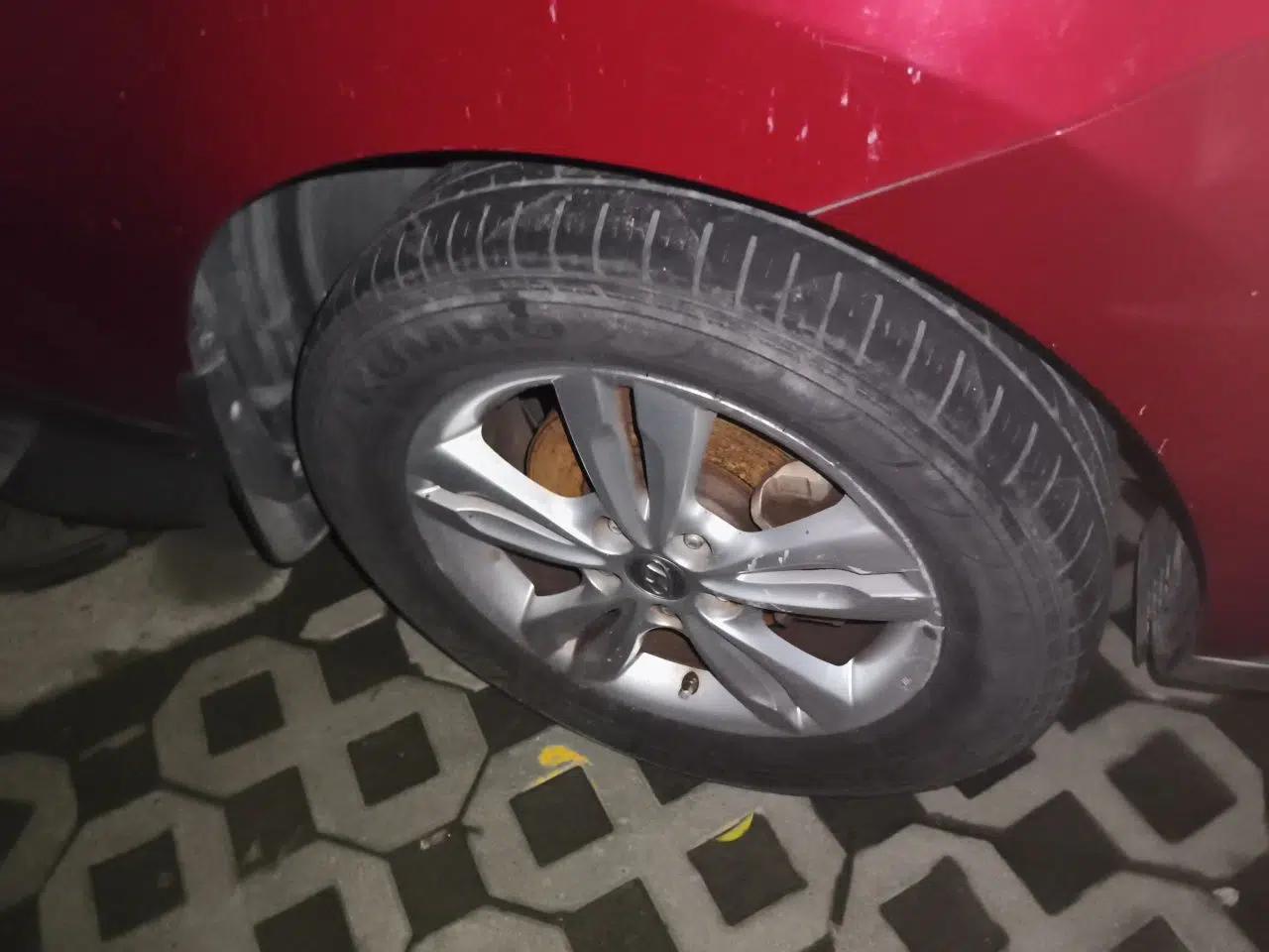 Hyundai ix35 2010 2.0L Automatic Two-Wheel Drive Elite Edition GLS — миниатюра 8