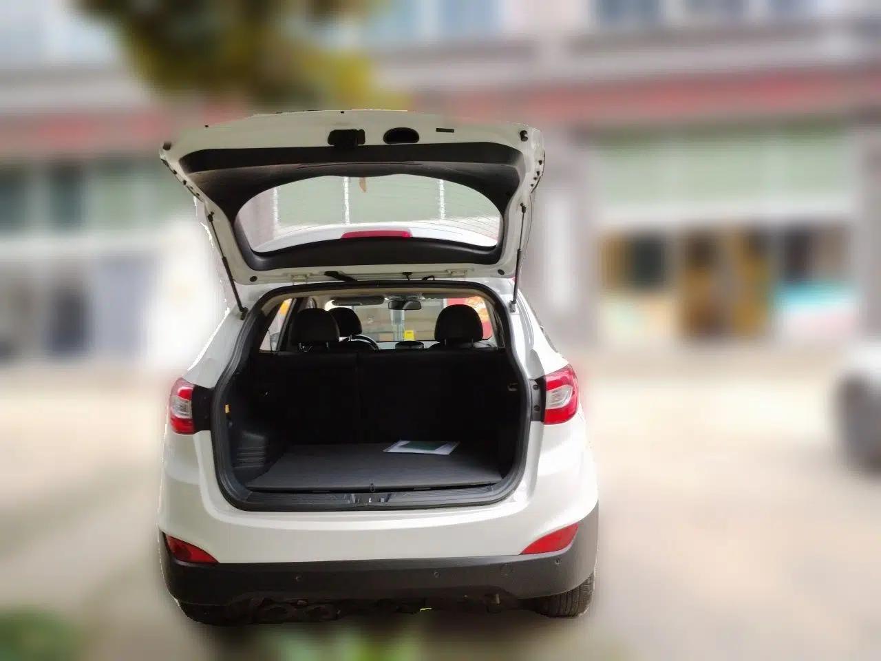 Hyundai ix35 2013 2.0L Automatic Two-Wheel Drive Smart GLS China IV Standard — миниатюра 19